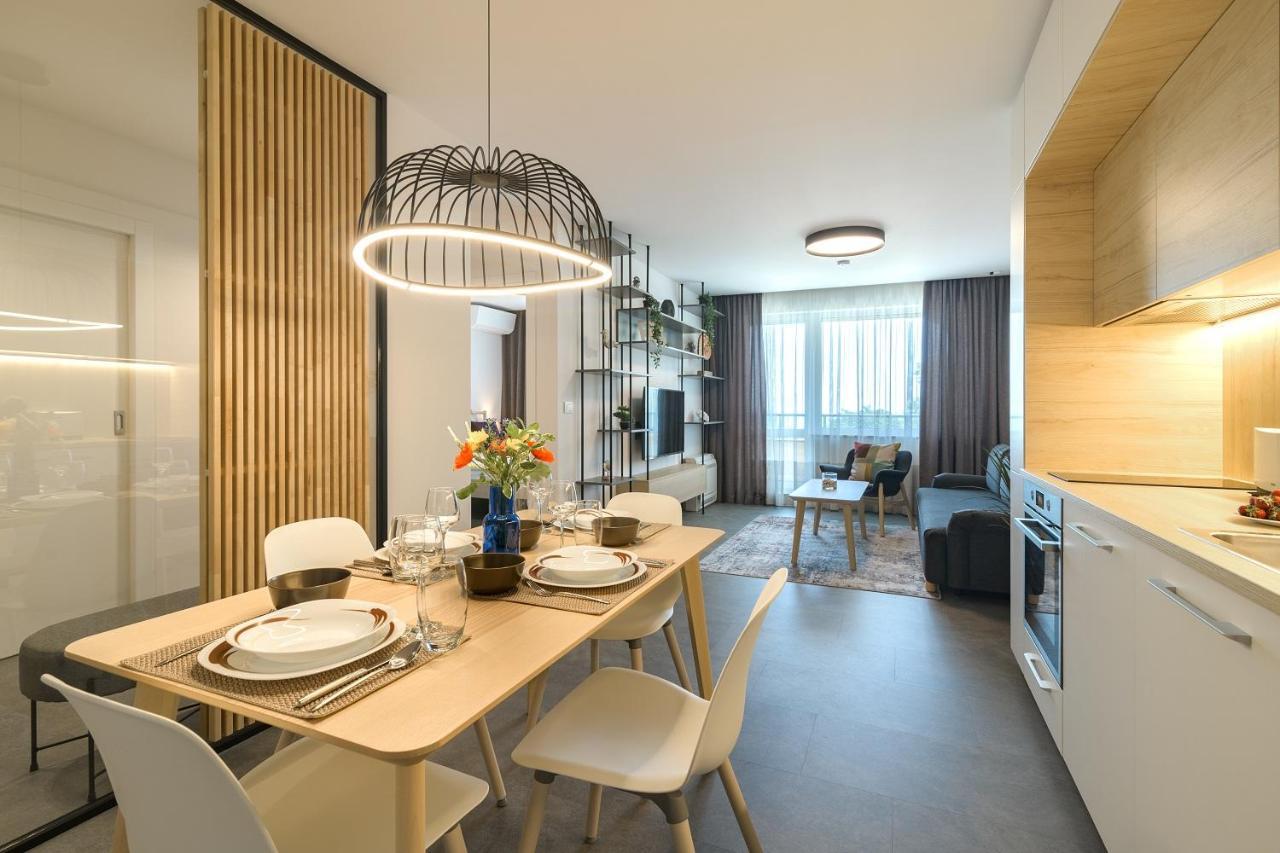 Nobile Apartment - Coral Residence Complex With Parking & Pool Varna Exteriér fotografie